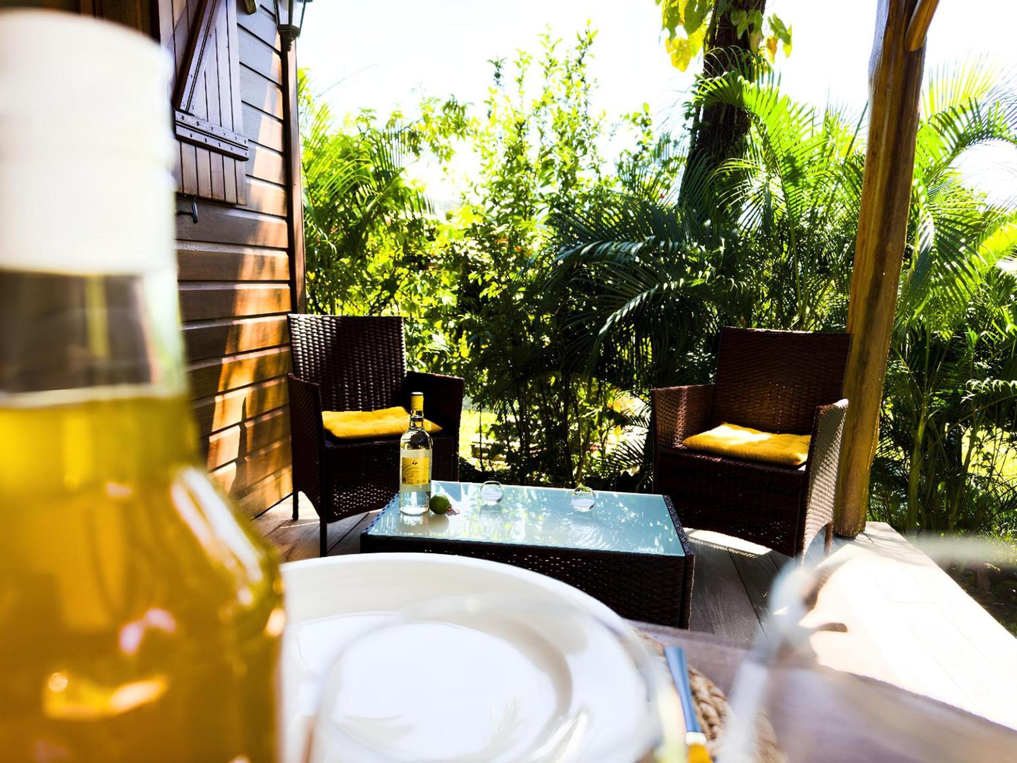 Bungalow Le Balisier ปวงต์-นัวร์ ภายนอก รูปภาพ