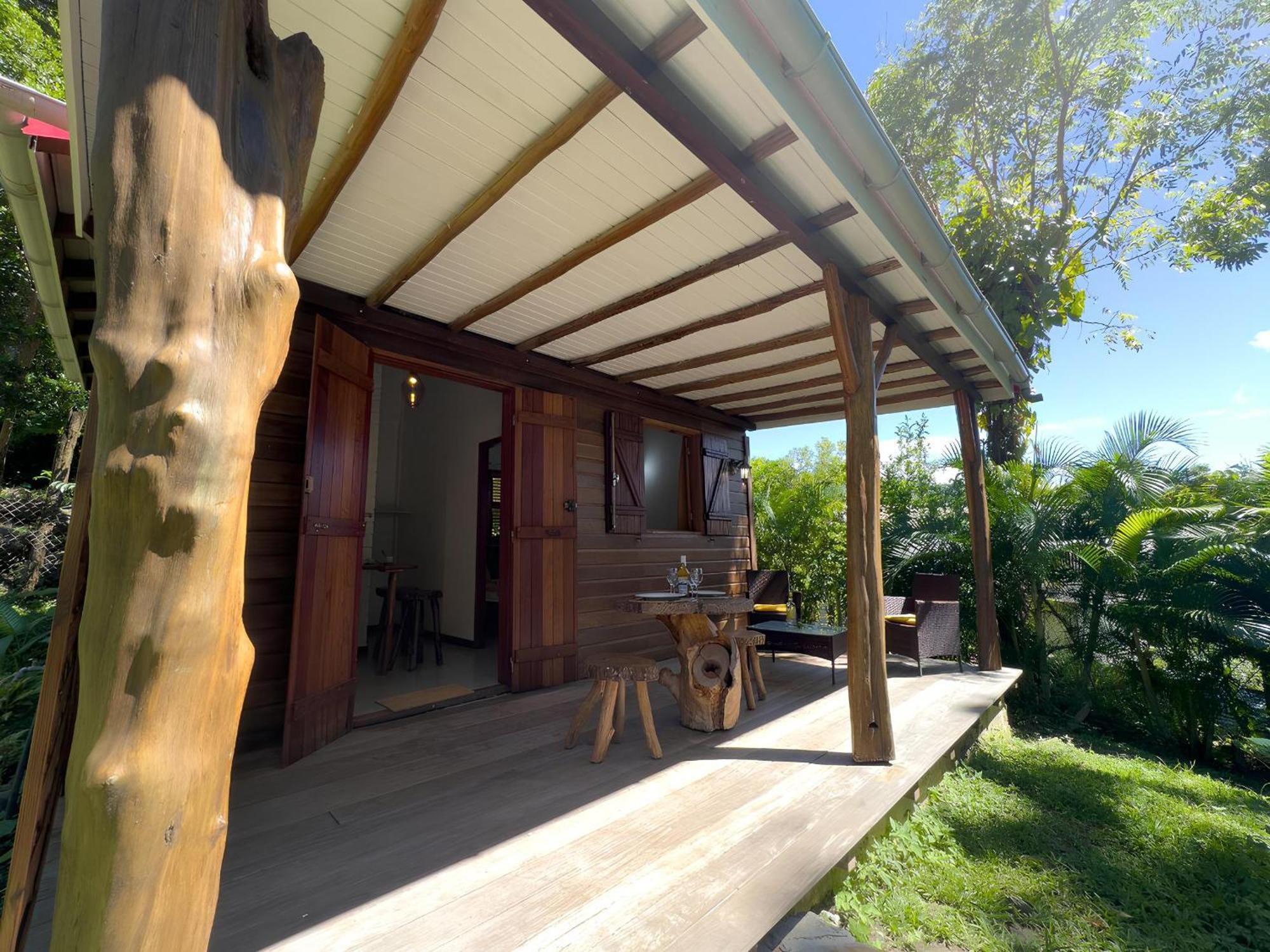 Bungalow Le Balisier ปวงต์-นัวร์ ภายนอก รูปภาพ